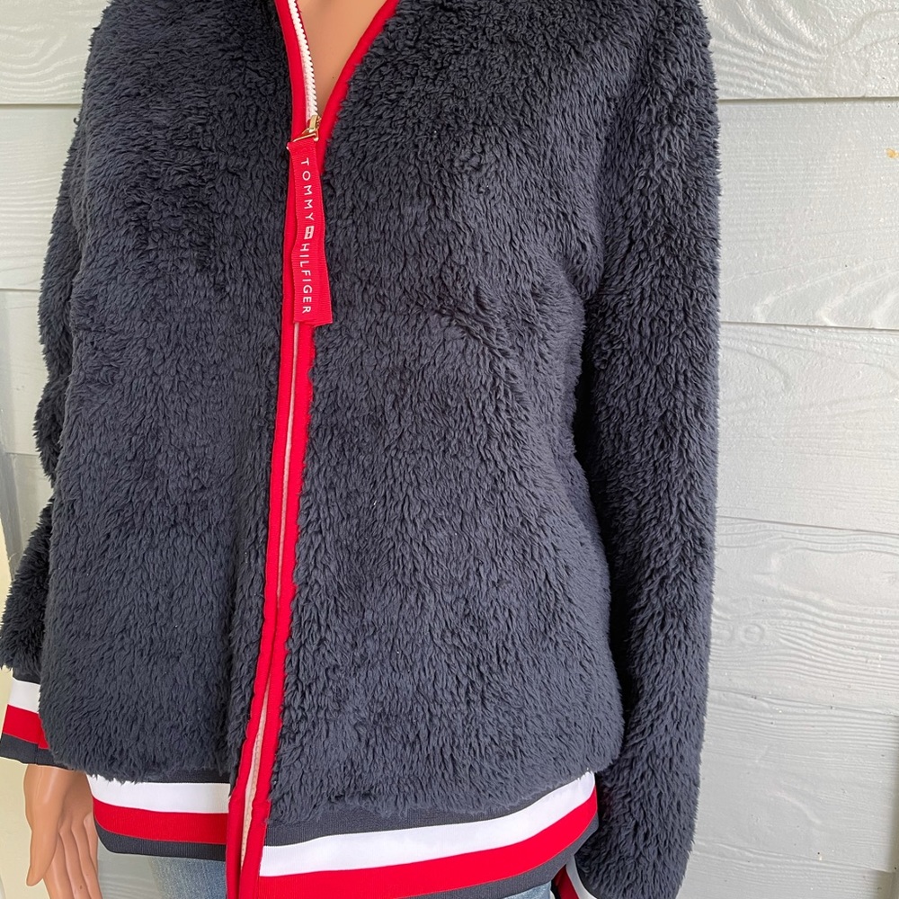 ๐ฅNWT- Tommy Hilfiger Global Sherpa Jacket (Sale) - Picture 9 of 13